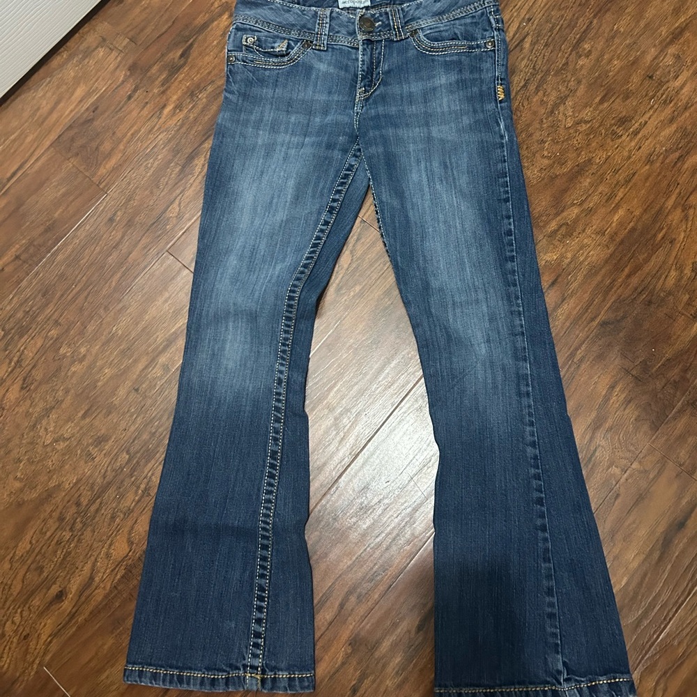 Areopastle low rise flair jeans